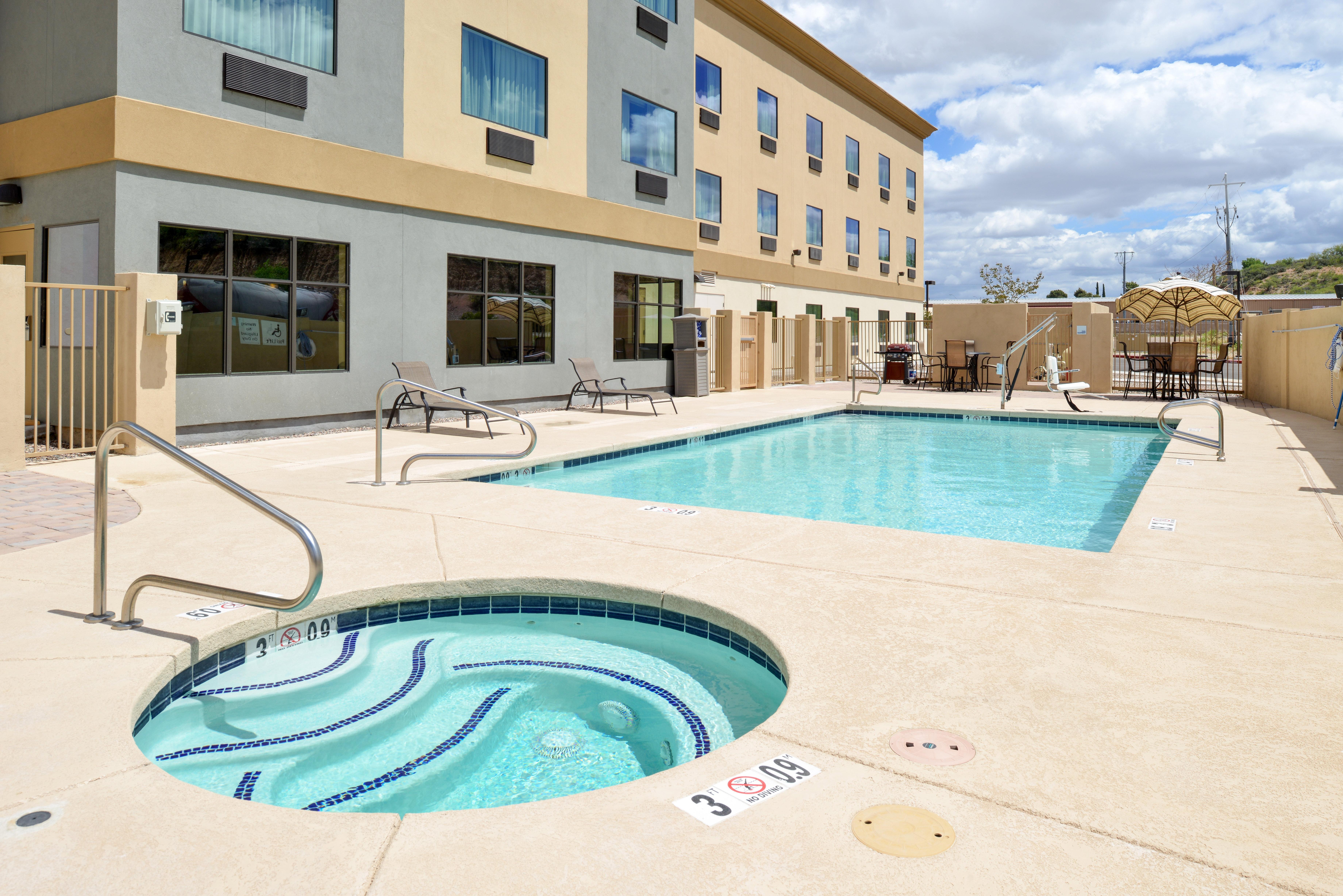 Holiday Inn Express & Suites Globe By Ihg Eksteriør billede